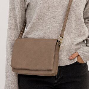 WB Crossbody - Taupe/Brown